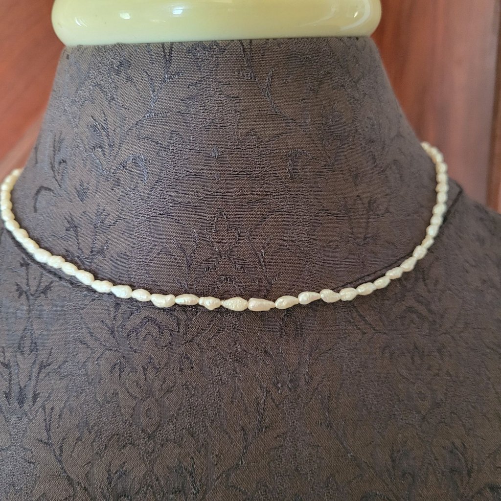 Vintage Pearl Necklace With Ornate Gold Clasp